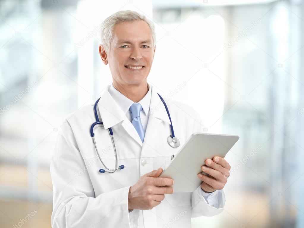 Dr Jacson Desauza